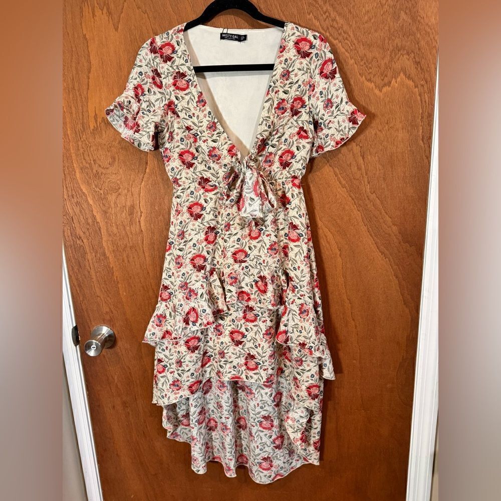 NWT‎ Nasty Gal playing for flower dress size 2